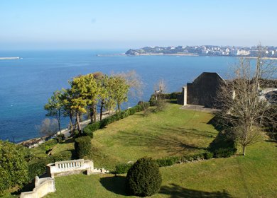 Revedechateaux's tweet photo. Un été au pays basque ? #Loustaou #Leïhorra. https://t.co/mEIwsSpo0B https://t.co/9aRePO26B0