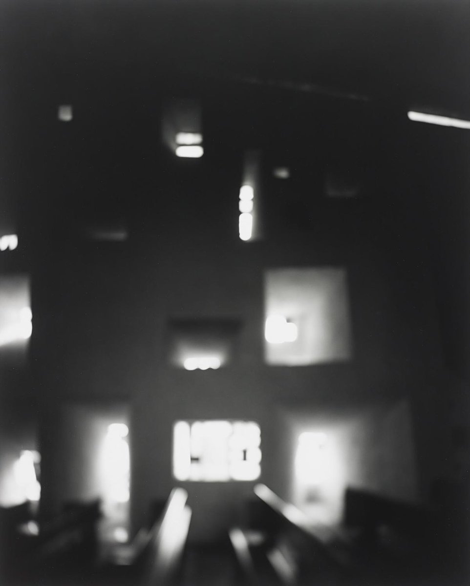 hiroshi_art's tweet photo. Chapel of Notre Dame Du Haut, 23×19in, Sold for $19,243 USD #hiroshisugimoto https://t.co/hCfYsVchRh https://t.co/2Zx2a8peMc