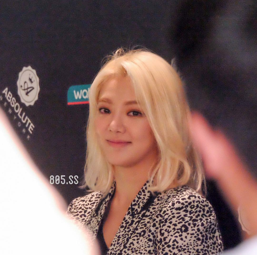 hyotae2kim's tweet photo. [PREVIEW] Hyoyeon - Absolute New York Hong Kong Event by //©logo https://t.co/NqpePBEWXK