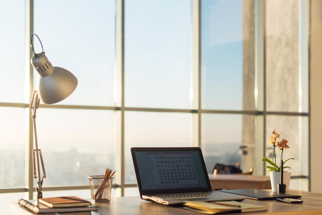 Forbes's tweet photo. Rise of freelance: 88% of hiring managers would hire contractors for senior level positions https://t.co/aF10CvyJTo https://t.co/LUVEoq9DjZ