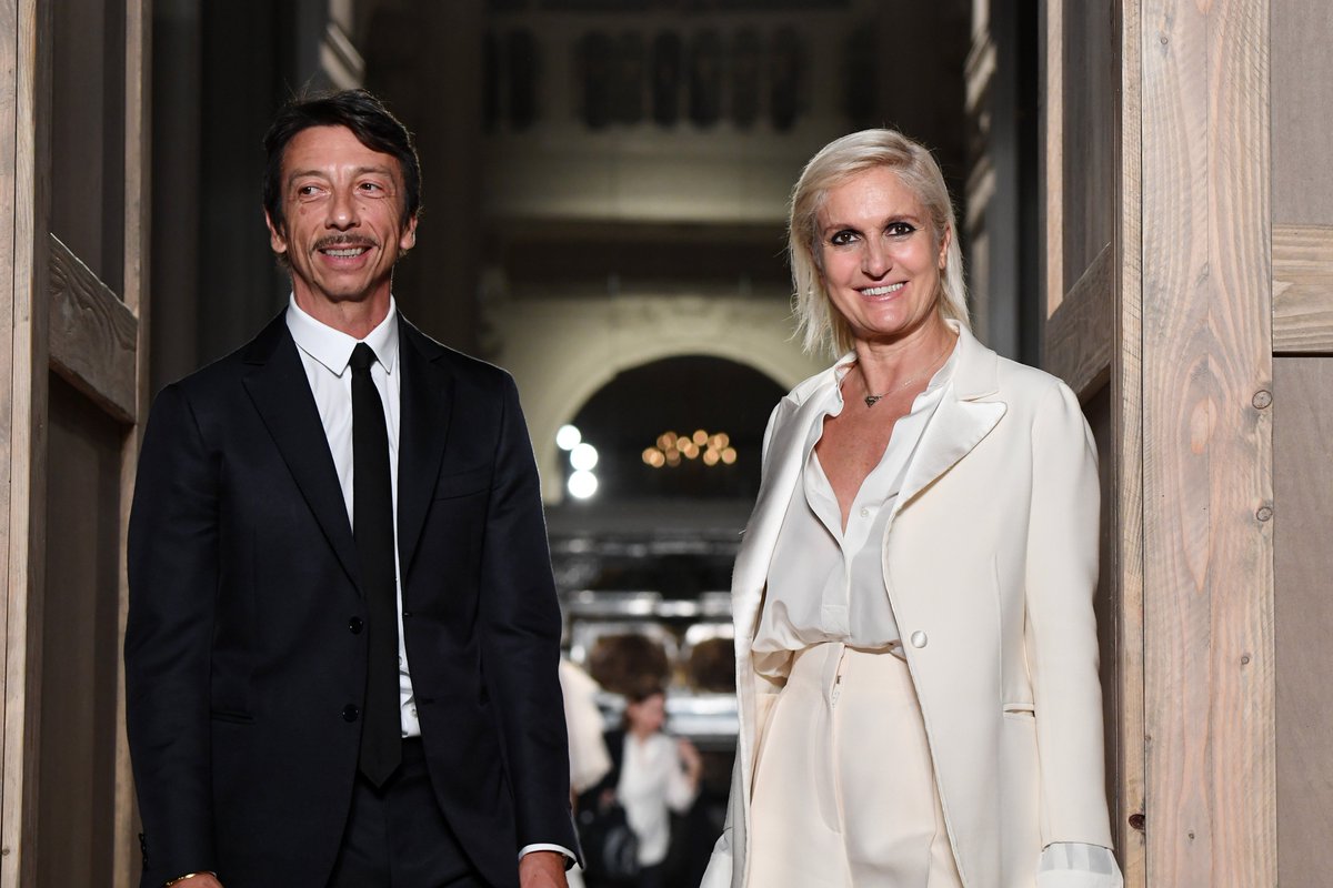 VogueSpain's tweet photo. [VOGUE NEWS] Confirmado: #MariaGraziaChiuri, nueva directora creativa de @Dior https://t.co/QShpXDQwvr https://t.co/met9CUrYQA