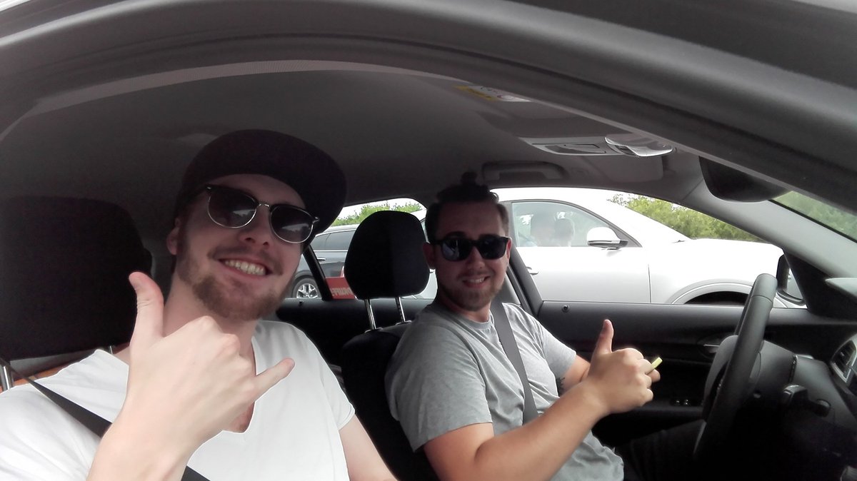 LifeofBo's tweet photo. Auf zum @splashfestival ! Scheiß auf Stau 😂 #splash19 #DRUFFonTour https://t.co/ULgXOHXlJI