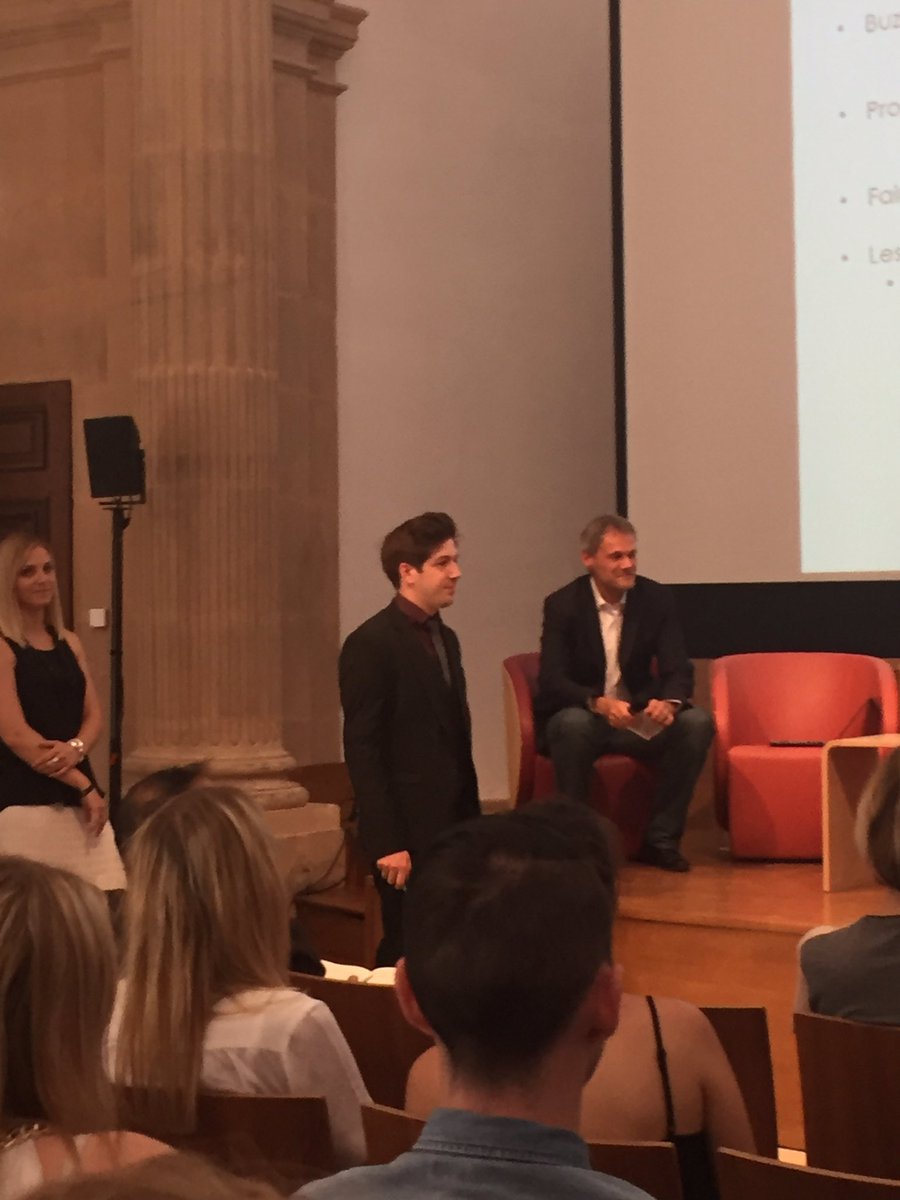 emkg_socialnet's tweet image. Le Buzz Marketing : qu'est-ce que c'est et comment l'utiliser ? @Cnam_Lorraine #cnamdigicampus