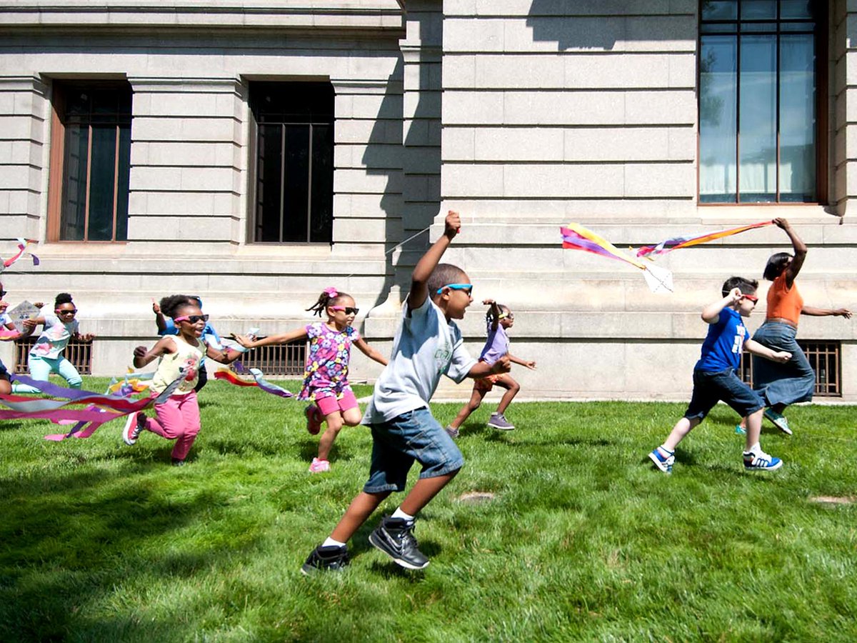 Thanks to <a href="/HighlandStreet/">Highland Street</a>, the MFA is free today from 10 am–10 pm! #FreeFunFridays