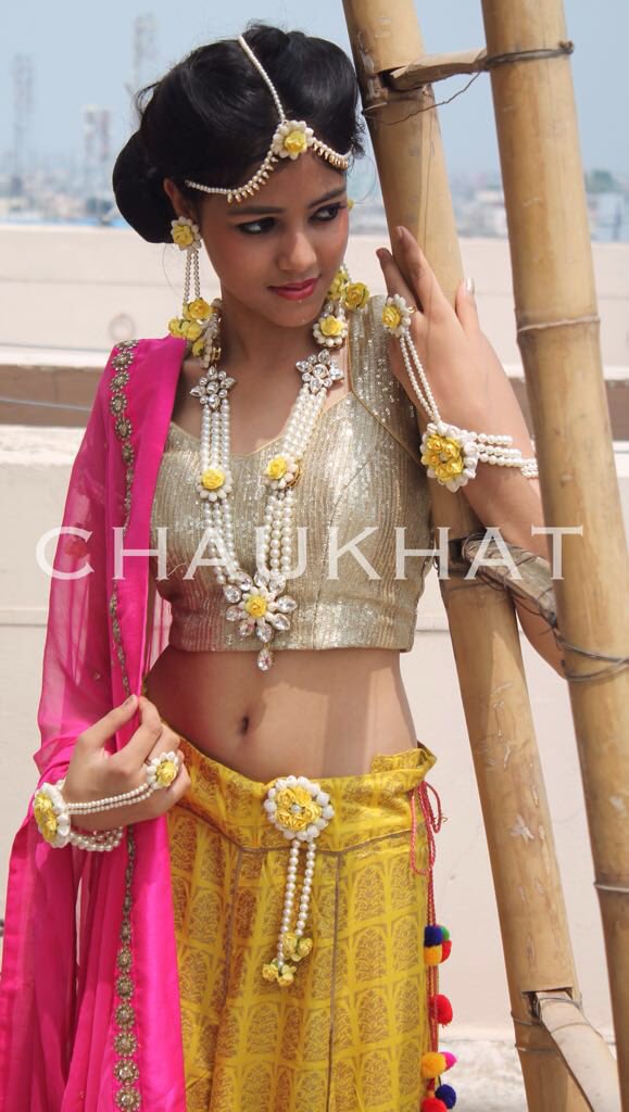 CHAUKHAT_1's tweet photo. #flowerjewellery #artificialflowerjewelry #bridetobe #haldiceremony #mehendi #sangeet #indianwedding https://t.co/fa77Nb6Z0R