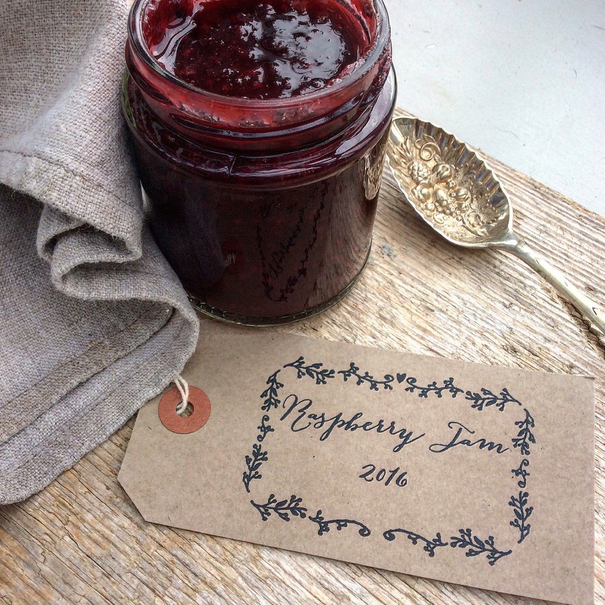 englishstamp's tweet photo. Tis the season #jammaking #rasberryjam #labelstamp https://t.co/WtVUsySJF8