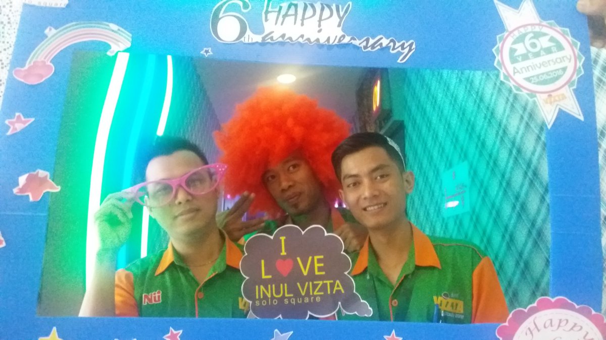 Chicko_Chocki's tweet image. yang mau reservasi ayooo @Inul_ViztaSolo Telp. 0271-7651591