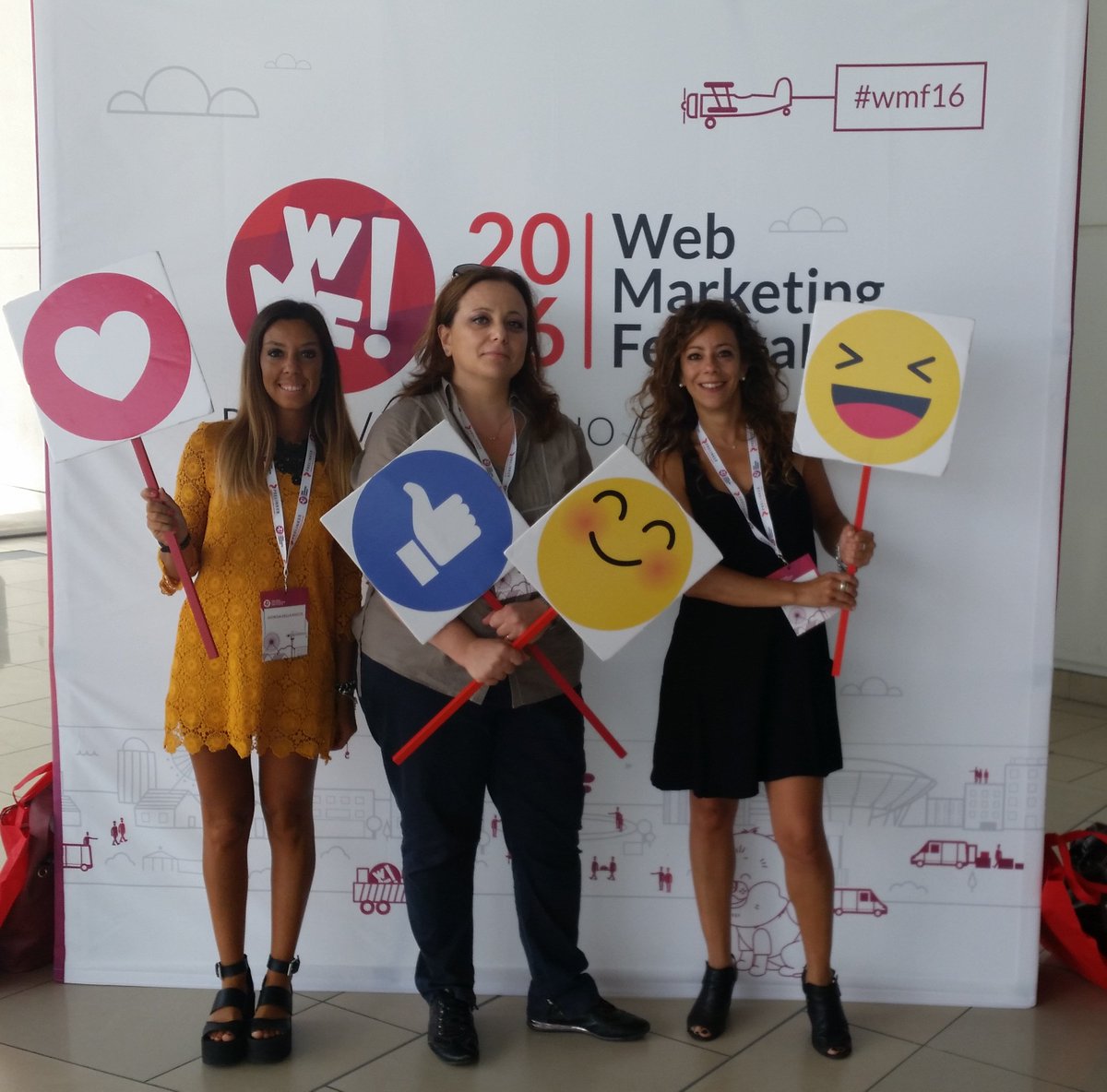 YOUniversalM's tweet photo. A #Rimini con @fra_gugliucci, Michela e Giorgia. Buon @ilfestival a tutti! #wmf16 https://t.co/5PIHOaYmFE