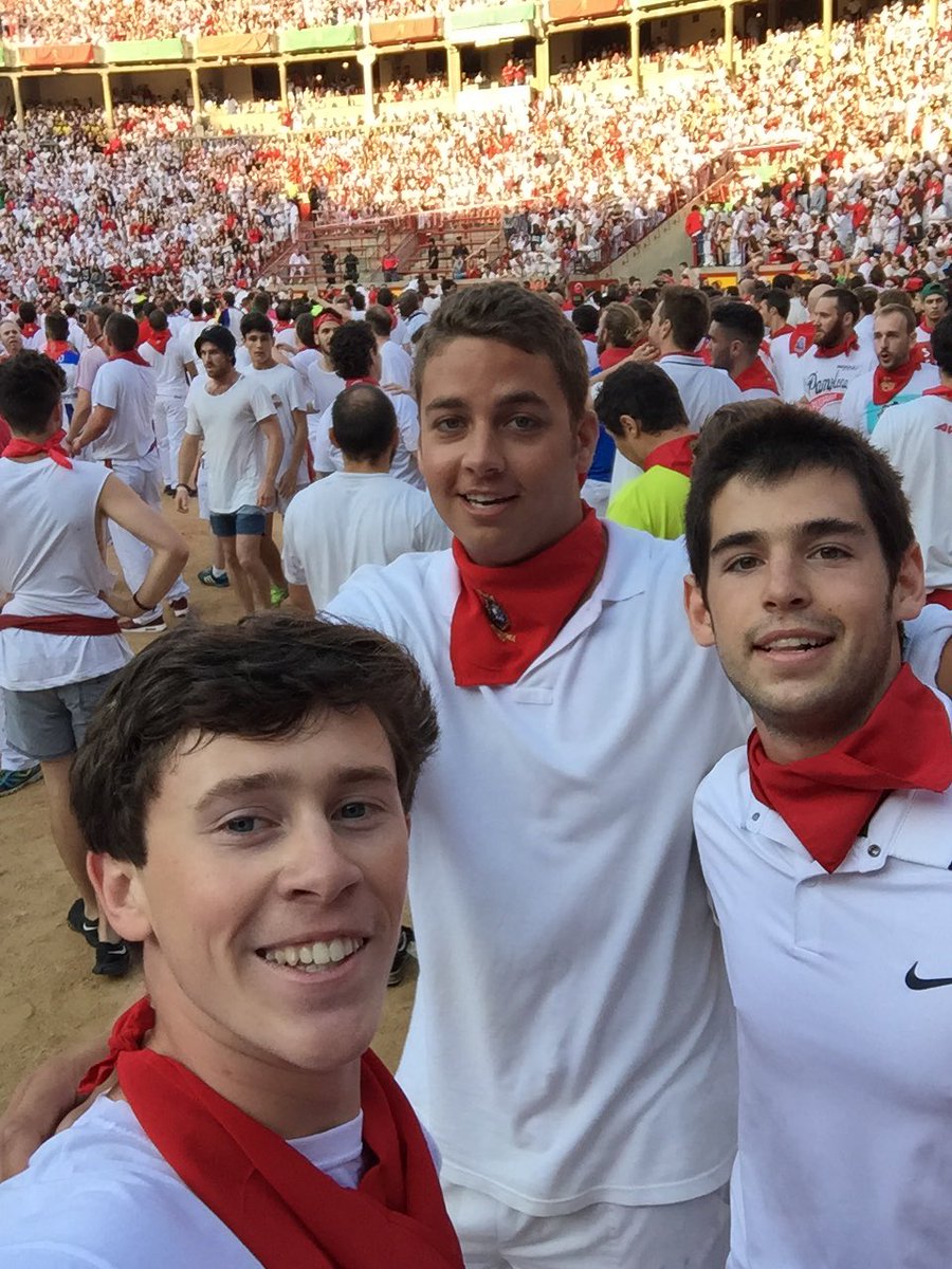 MichaelLogan11's tweet photo. Made it out alive, cross Running of the Bulls off the bucket list https://t.co/xKaztPmkjA