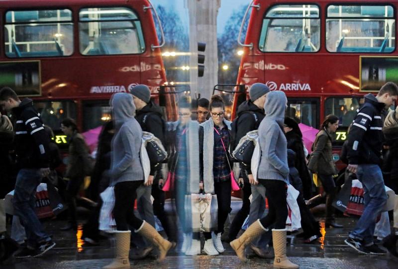 #UK consumer borrowing growth hit 10-year high before #Brexit storm buff.ly/29irp9Q
