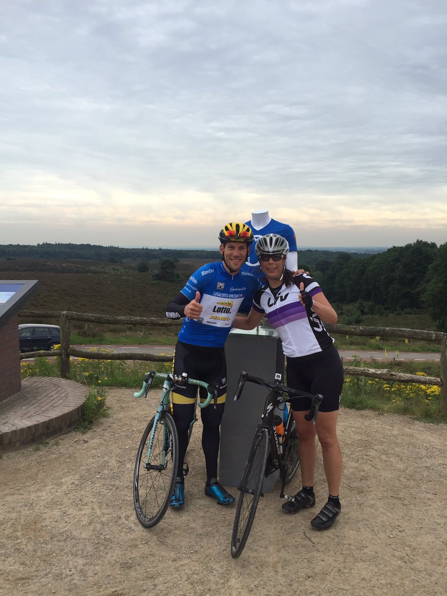 sabineandeweg's tweet photo. Leuk met @mtjallingii en @okimono_nl de Maarten Tjallingii's 'Griinta 53 ride gereden. Dank @petrahofs #klimtips https://t.co/X42G0Fx7Du