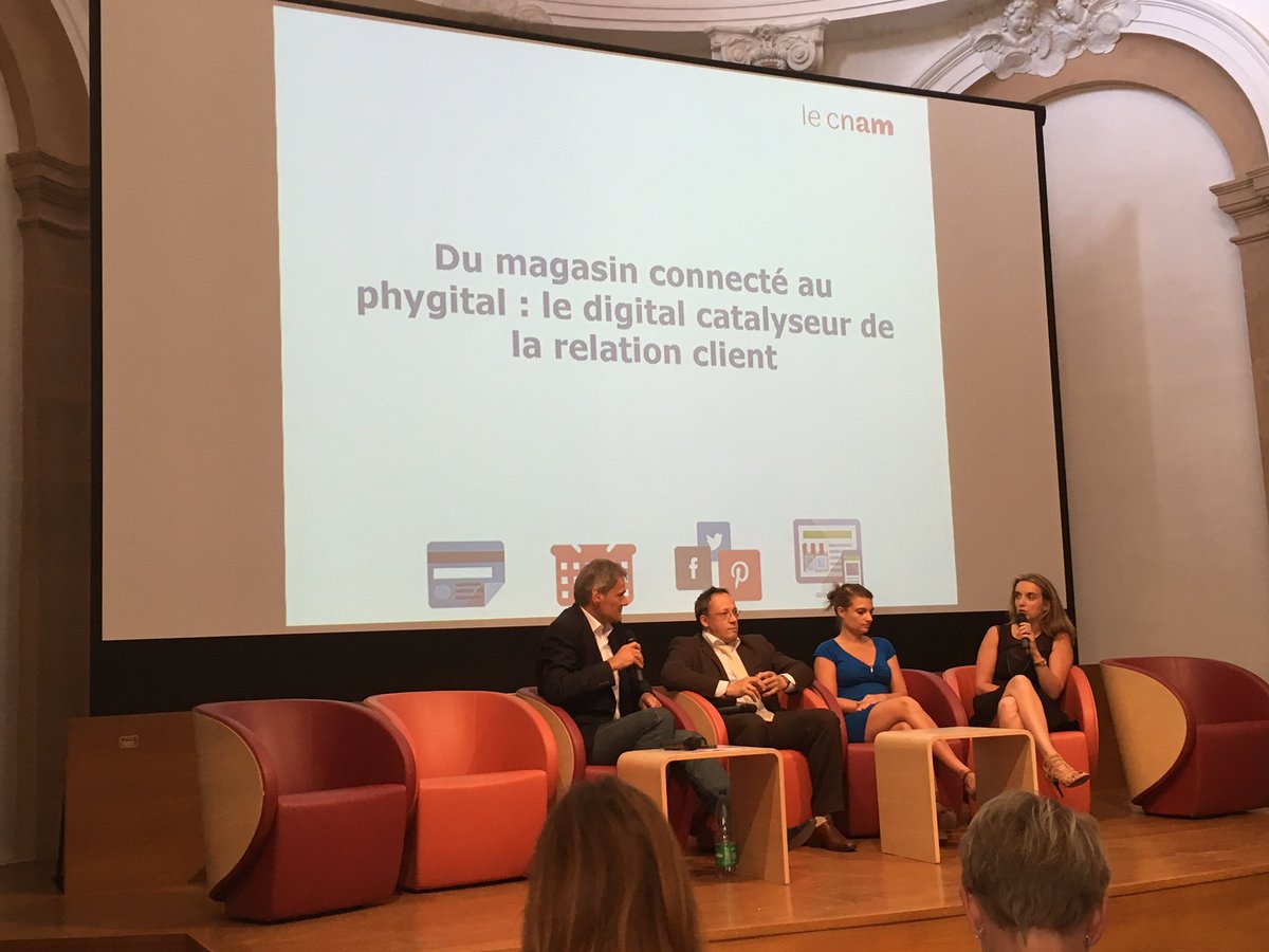 AdProgrammatic's tweet image. Nouvelle table ronde pour le  #cnamdigicampus #objectifpharma #cic animé par @GuyKeckhut