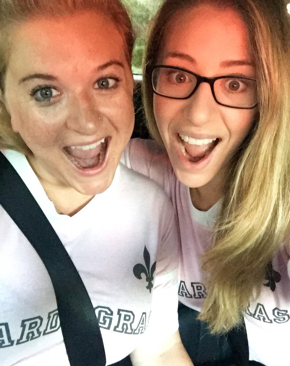 corrente_lauren's tweet photo. it's off to LV we go to see @britneyspears thx Miguel from @lyft 4 taking us to the airport #VGNO @VegasGirlsNight https://t.co/0a3GhUbz0S