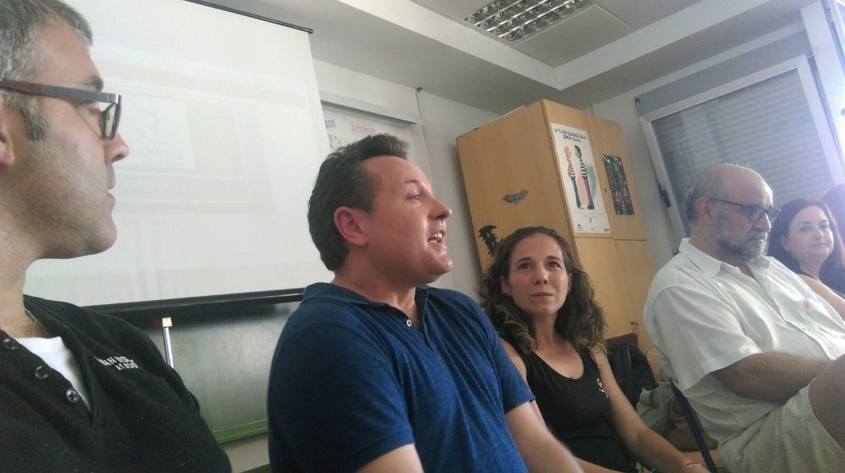 amestieducacio's tweet photo. Avui estem de formació a Castelló amb @mrp_pv compartim projectes https://t.co/b28tWvcfAV