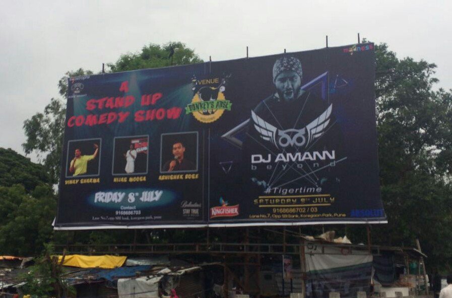 hijasmoosa's tweet photo. #Pune All set 4 2nite's show at @Donkeys_Arse with @sharmajeekabeta &amp; @boseboy23 ! Tikki: https://t.co/Xys5zFV2pm https://t.co/f9YHkGyukG