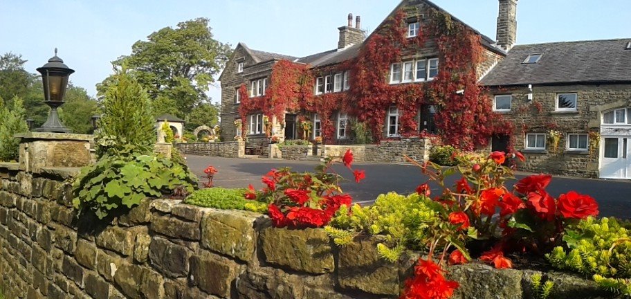 3 days till we are at Ferraris Country house summer wedding open evening. 6-9pm. Great offers available.