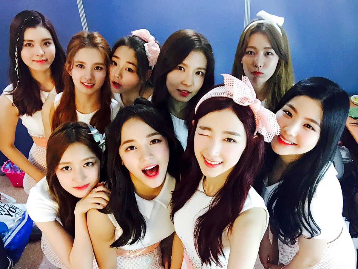 gu9udan's tweet photo. [#구구단] 무더운 여름날 건강 조심하세요~♡ 오늘도 팬여러분의 큰 응원 덕분에 힘이 불끈불끈!!! 고마워요! https://t.co/D8nQ8Zpqvd