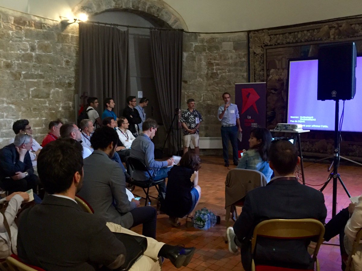 SaintMaloAgglo's tweet photo. Pitch très convaincant #sucessstorie @FamileoC :connaître son marché avant tout #startuponthebeach @VilleSaintMalo https://t.co/TRLDk3BiLA