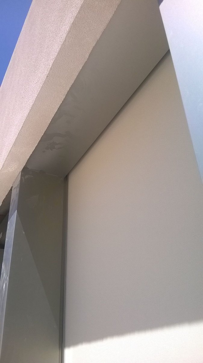 roselloehijos's tweet photo. Integrando la tecnología #Fixscreen en la #arquitectura Protección solar, acústica y térmica #rensonmallorca #renson https://t.co/f2r9dZArpX