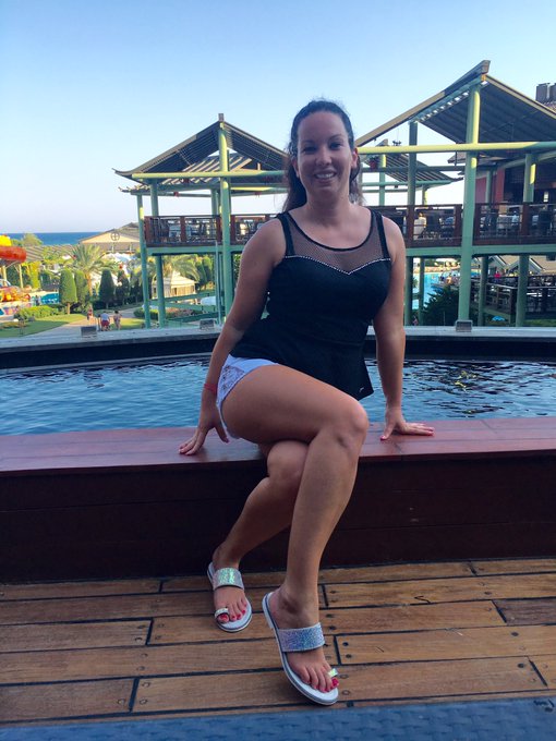 Bald geht es wieder nach Hause und total relaxt und braun gebrannt 🌞 Hoffe euch geht's gut?? 💋 https://t