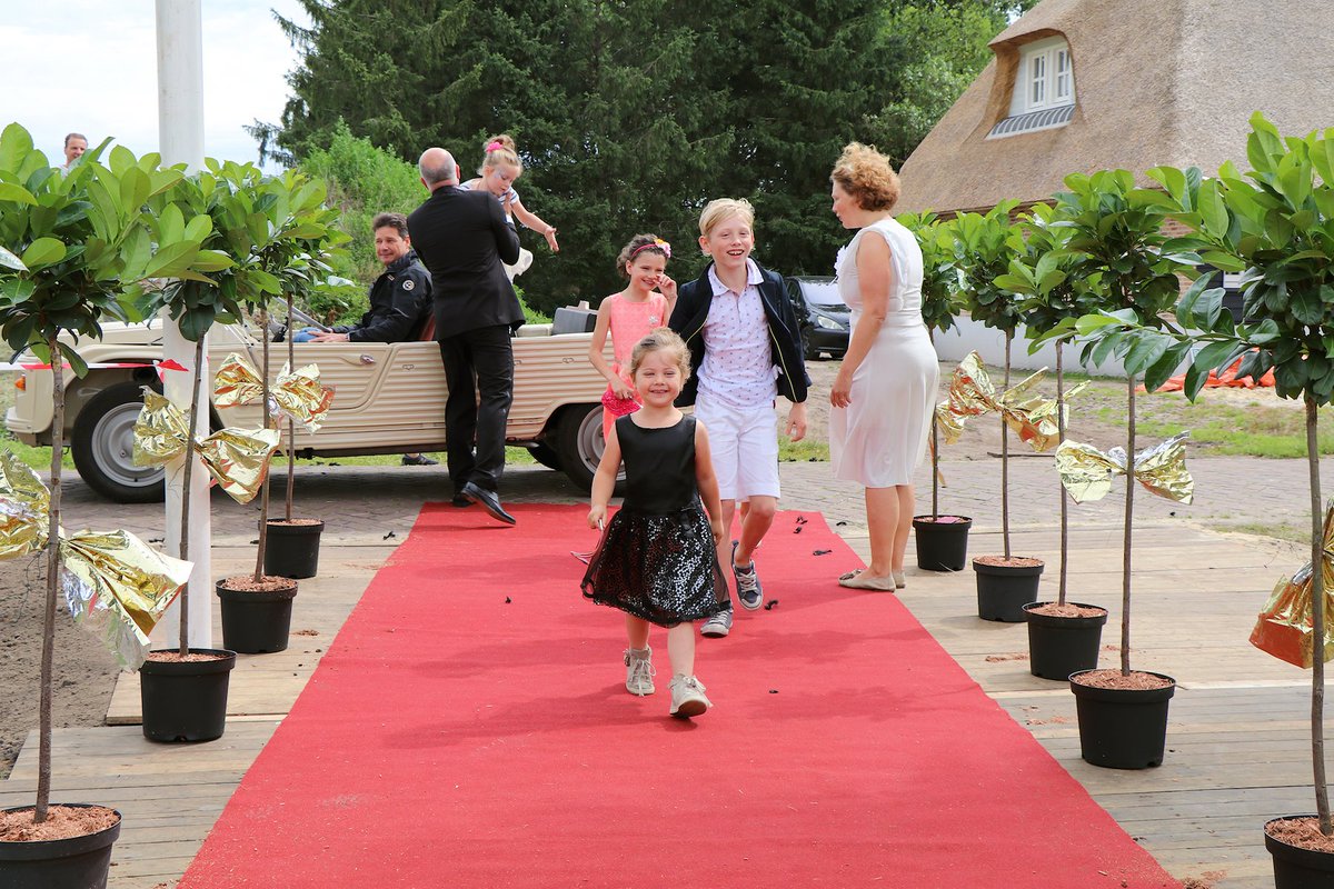 eeuwfeest2016's tweet photo. Galafeest voor de kinderen geweldig verlopen! Binnenkort komen alle foto's en de libdup online,foto © Erik v Asten https://t.co/8xTcizmiuP