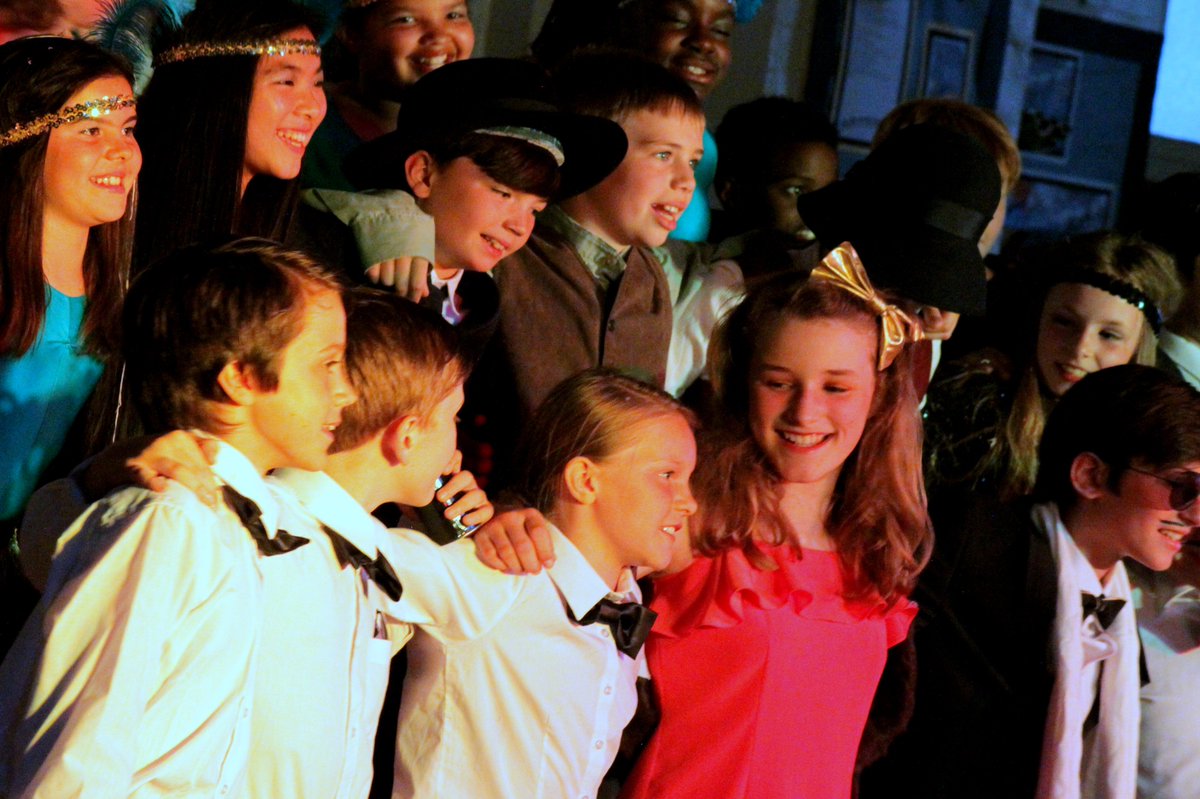 HalstowPrimary's tweet photo. Year 5&amp;6 have just finished their Bugsy Malone dress rehearsal - the acting, singing and dancing was spectacular! https://t.co/sQEbXyqQDo