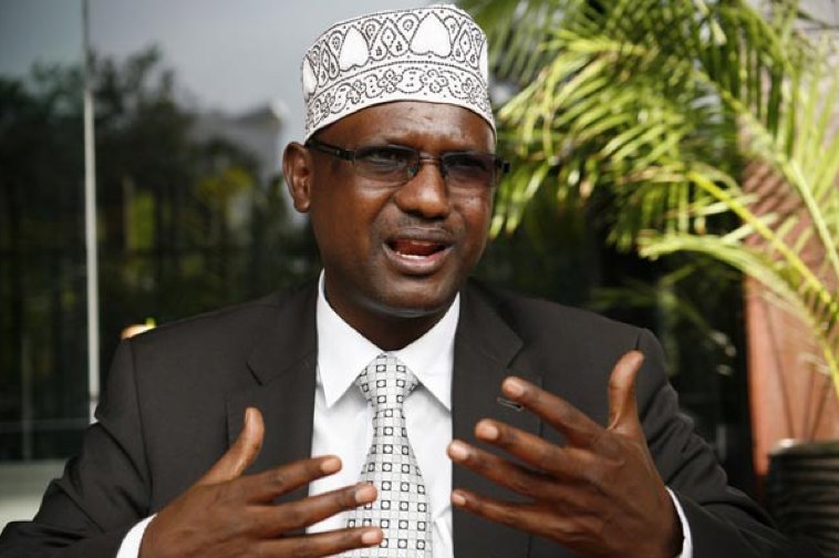MbewaDavid's tweet photo. Isiolo Governor disrupted impromptu meeting by County Commissioner at Isiolo Referral Hospital over poor services. https://t.co/l2EdotR6Ri