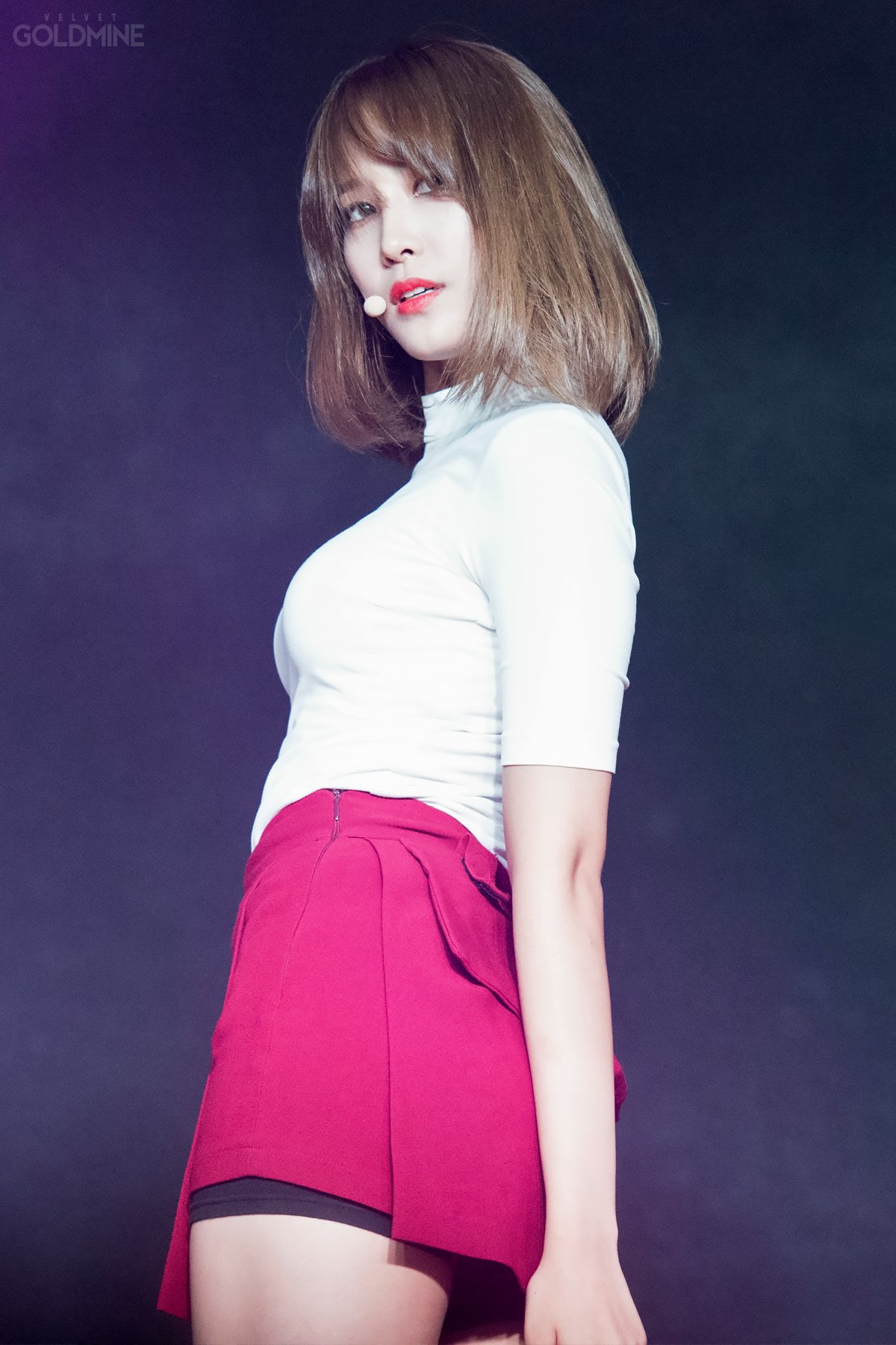 Cm1xeTVUIAAw-M-.jpg:orig