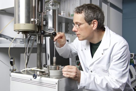 How #solar energy can be transformed into fuel - <a href="/sciencedaily/">ScienceDaily</a> sciencedaily.com/releases/2016/… #cleantech