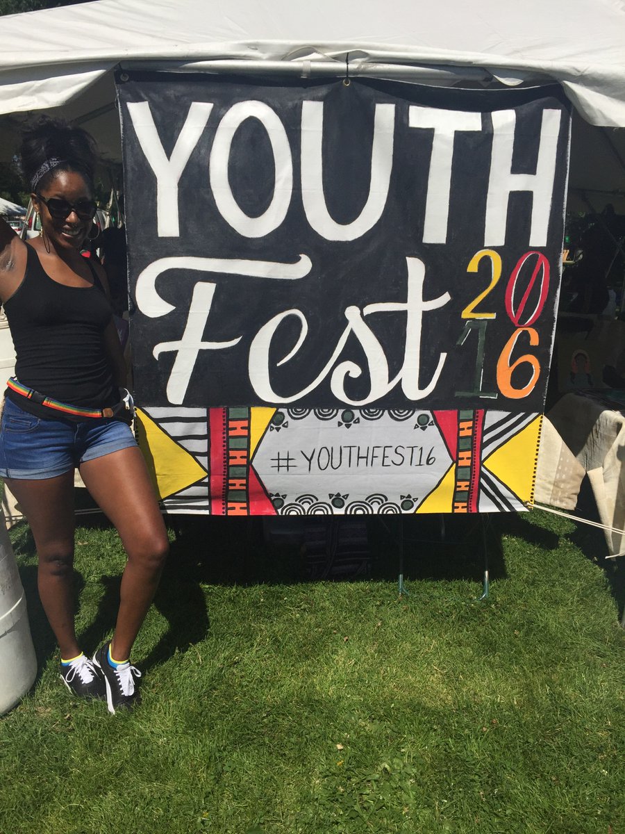 coblackartsfest's tweet photo. Setting up shop out here at #CBAF16. Stop by the #YouthFest16 tent to see what our young artists have created. https://t.co/tHDDC68GiK