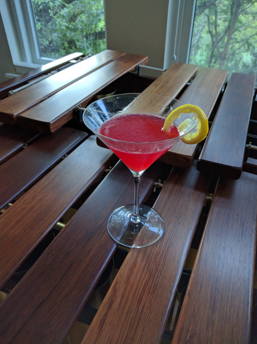 Hopscotchdrinks's tweet photo. Home-infused cranberry vodka sour. Amazing color. #cocktails #alcohol #bartending https://t.co/jENnXFKgJp