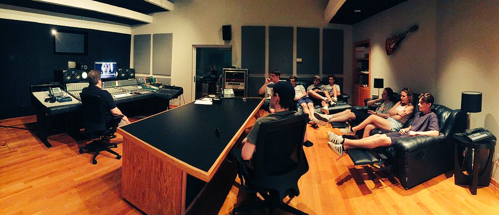 A visit to @WCProdMusic in #Nashville with Aaron Gant VP giving an introduction to us on #ProductionMusic