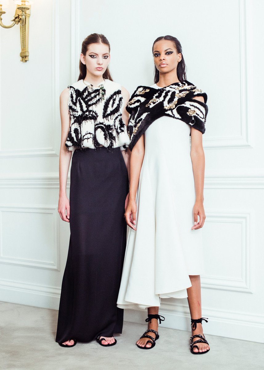 BESTAgencyLV's tweet photo. #BESTfashion @Dior #backstage #modelsready #Diorcouture #BESTmodels #WeAreBESTAgency https://t.co/zb7gEpf6jW https://t.co/QS1VYXlQbV