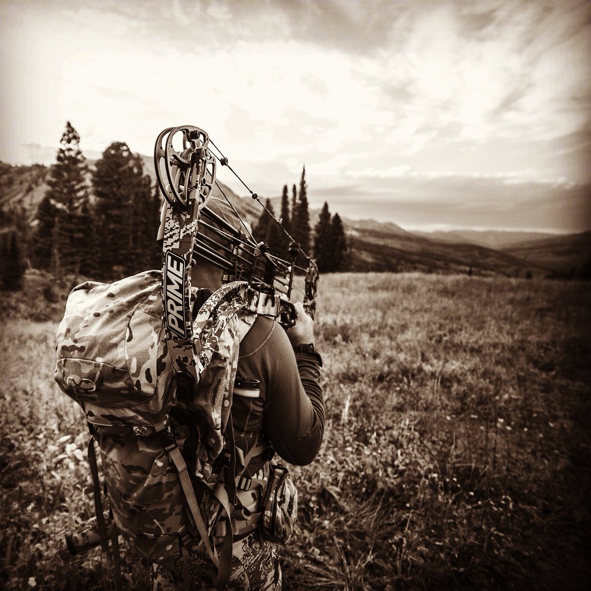 G5Outdoors's tweet photo. I may work the 9-5 grind, but my mind is forever on the hunt... #G5Outdoors #PrimeBows
Photo: Elk101 https://t.co/MxEgazak3c