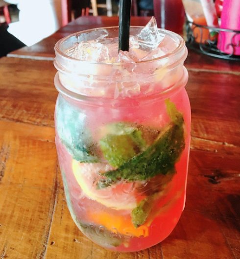 TGIF (and for Honkytonk Angels). <a href="/tx_foodies/">TX Foodies</a> #edleysbbq