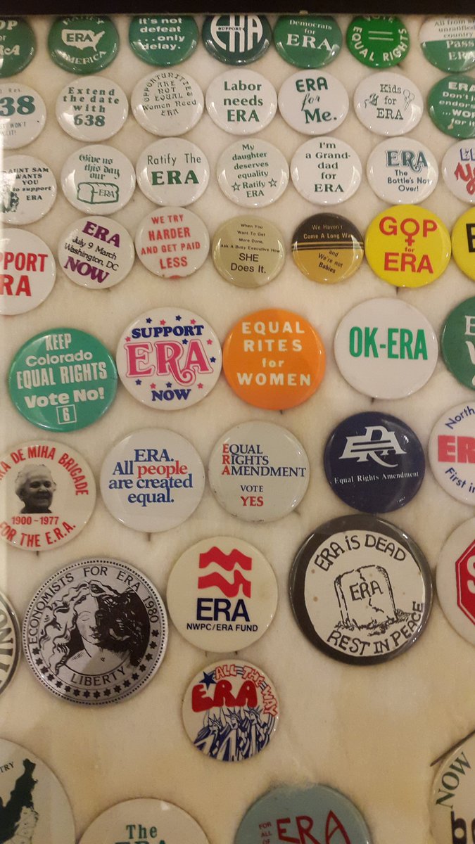 BusyChristen's tweet image. Loads of #Era buttons #buttoncon2016 @APIC_USA