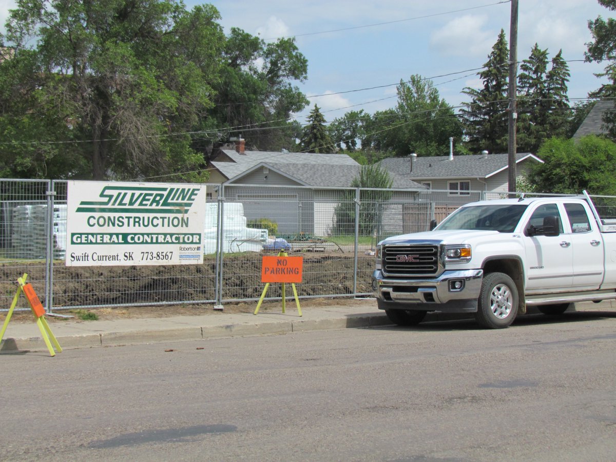 Chad Salter <a href="/SilverlineSC/">Silverline</a> had his full crew working the whole day yesterday preparing the footings for our basement.