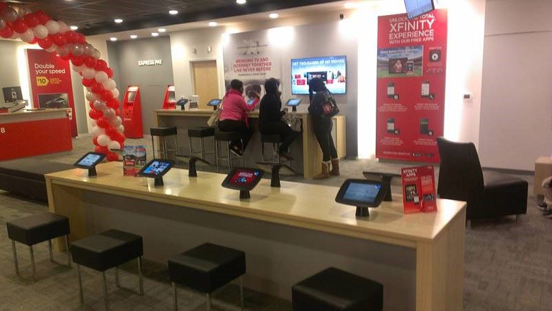 PeteMcMurray's tweet photo. .@XFINITY I'm at GRAND OPENING Orland Pk #Xfinity Store Sat 2-4.  Please stop, win tix, take X1 Challenge #ad #fun4U https://t.co/hIHieaR5EB