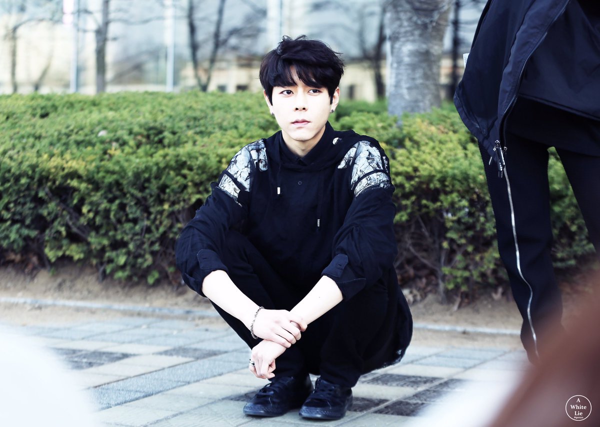 0412 컴백더쇼 미니팬미 
#나도균 #히스토리 <a href="/_nadokyun/">나도균</a>