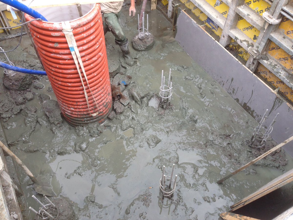 Liftput steken in uiterst moeilijke omstandigheden. Maar waar een wil is ... CBO Varsenare voor <a href="/Durabrik/">Durabrik</a>