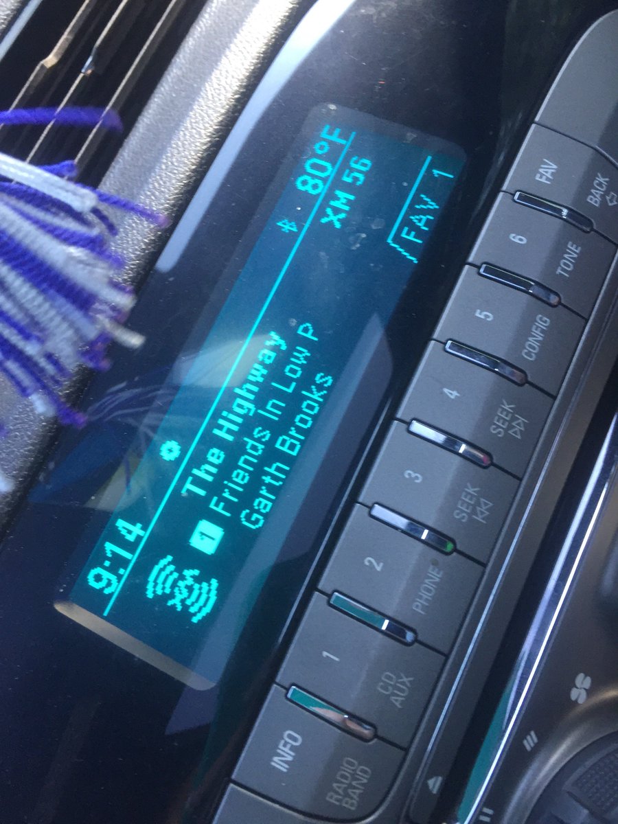 epasswaters's tweet photo. Listening to Friends In Low Places by @garthbrooks on @SXMTheHighway made being late to work SO worth it! https://t.co/3peJVHaVqk