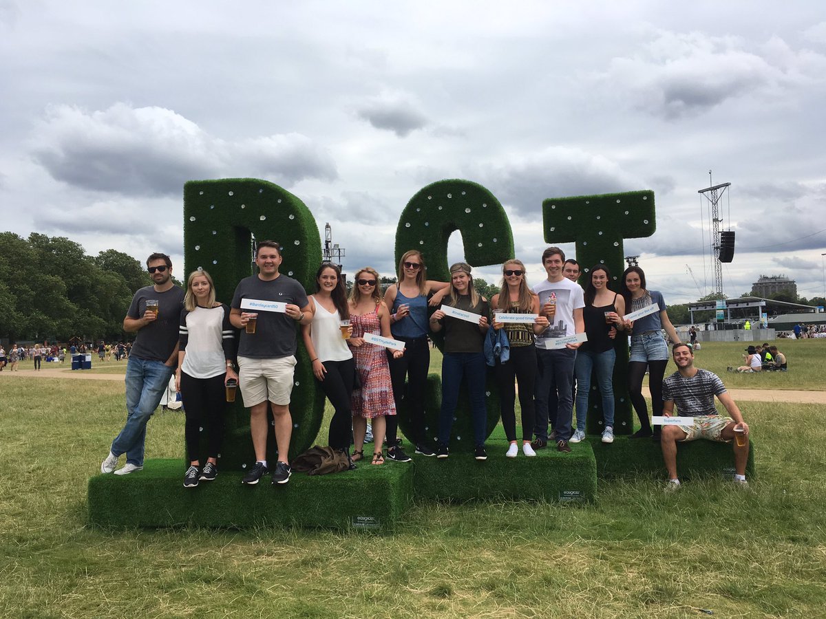 steffiefox's tweet photo. Last week of irresponsibility with these guys #BSTHydePark  #newvets https://t.co/k4MtBRyn9G