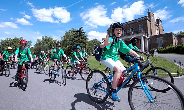 On yer bike! Hackney schoolchildren set world record at annual Bike Around the Borough event bit.ly/29rCoDt
