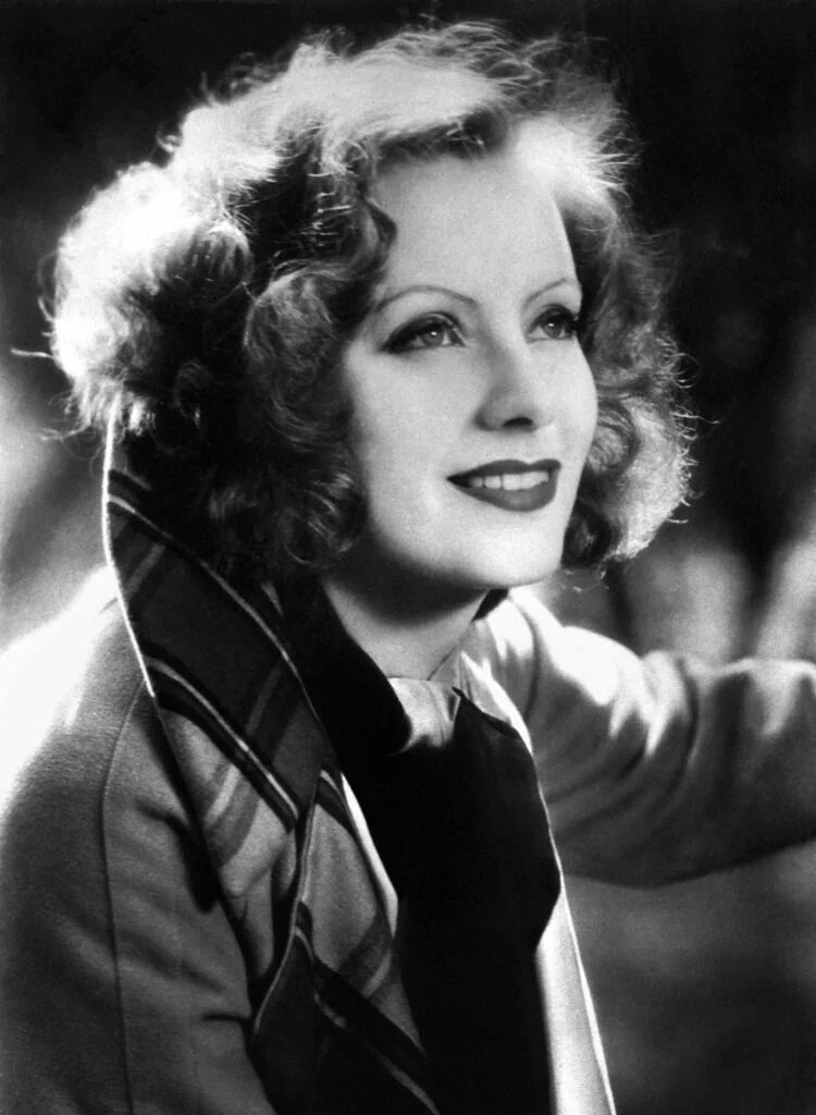 arrys44's tweet photo. #goddess&amp;legends Ingrid Bergman  Garbo Dietrich Audrey Hepburn imports we gladly accepted as American idols https://t.co/6X1J7PFTHO