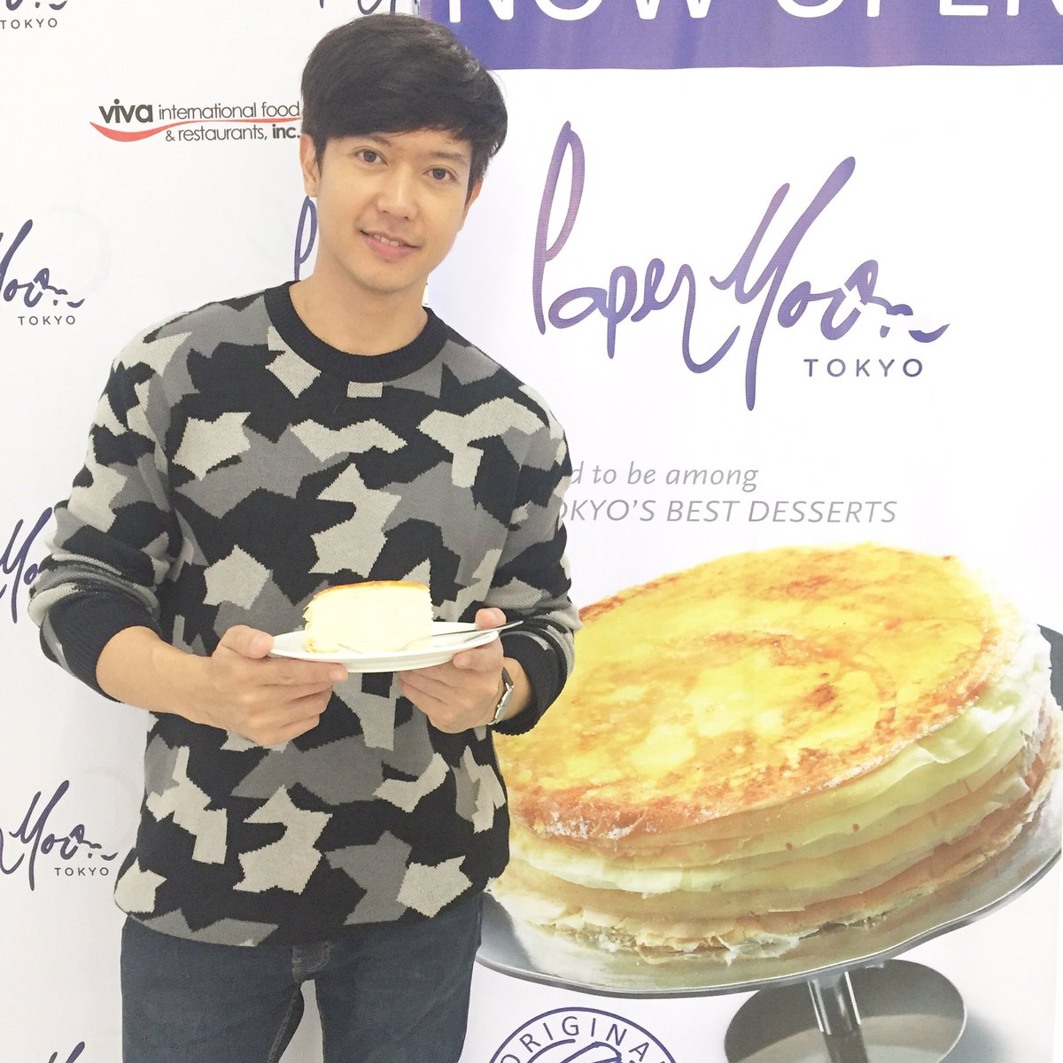 ronnieliang's tweet photo. #opening #ribboncutting
#papermooncafeph #papermoonvivastars #papermoonsmfairview #smfairview @PaperMoonCafePH https://t.co/uClDYCyxax