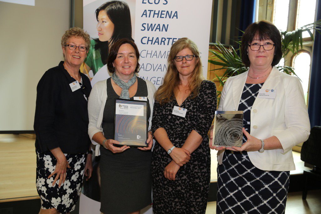 lappinscott's tweet photo. So we now have the photo of @SwanseaUni being awarded #AthenaSWANsilver for @SwanseaMedicine #proud #diversity https://t.co/YXETYJxCab