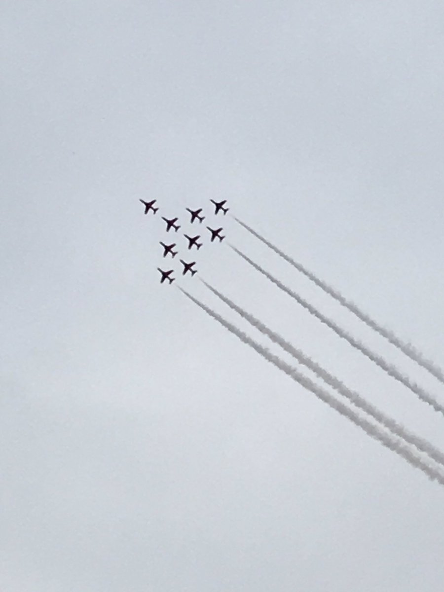 JonLeach's tweet photo. Watching the Red Arrows at #fairford https://t.co/XKNqc7EbME