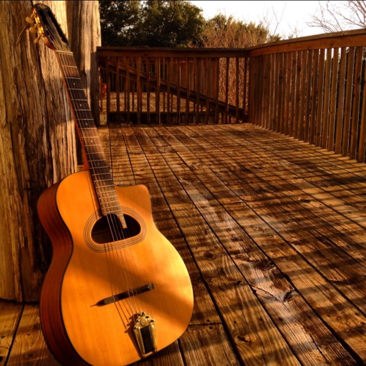 porchpickin's tweet photo. It's a casual Friday in #PorchLand, how will you be spendin it? #PorchIt https://t.co/nJvARzlukL