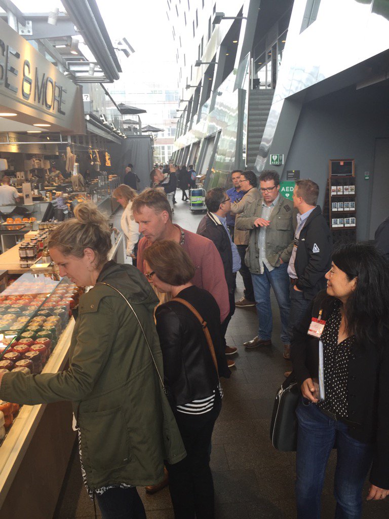 AAZeeland's tweet photo. Rondleiding Door de #markthal #Rotterdam https://t.co/HElgLqnekI