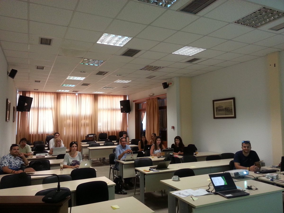xalexopoulos's tweet photo. @opengov2016 wrap-up session with the remained alive students! Thank you all for your participation!! #samos2016 https://t.co/ru8cTHDx8W